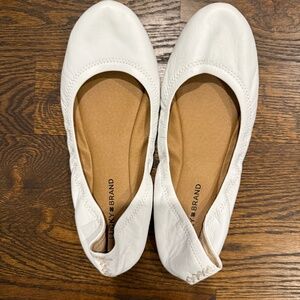 Lucky Brand White Ballet Flats